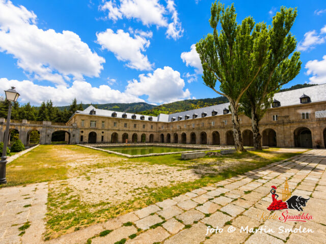 Hospedería Santa Cruz vo Valle de Cuelgamuros - Valle de los Caídos. Použitý Ai svetelný filter.